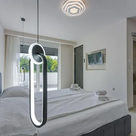 Apartment Samara With Pool - Happy Pula