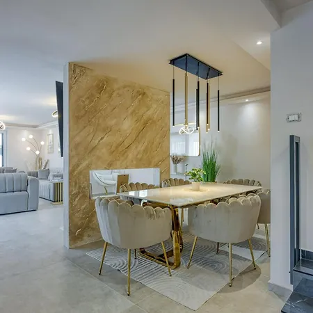 Samara With Pool - Happy * Pula